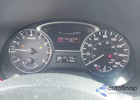 2015 Nissan Altima 2.5/2.5 S/2.5 Sl/2.5 Sv z USA, uszkodzony, nr VIN 1N4AL3APXFN309243